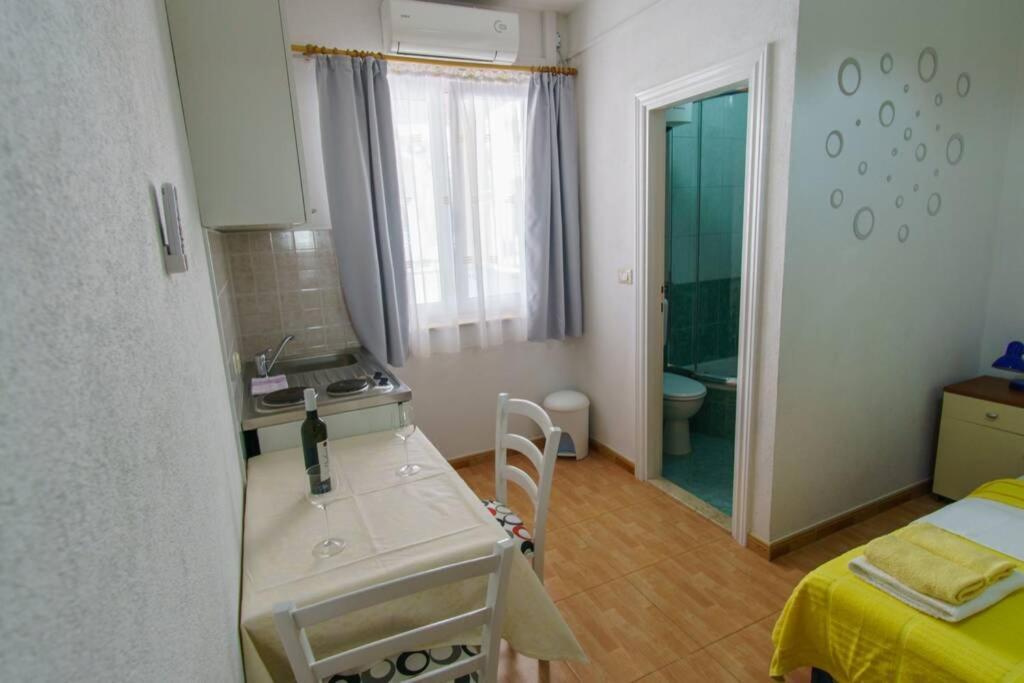Lovely Studio Apartment For 2 Free Private Parking Makarska Extérieur photo